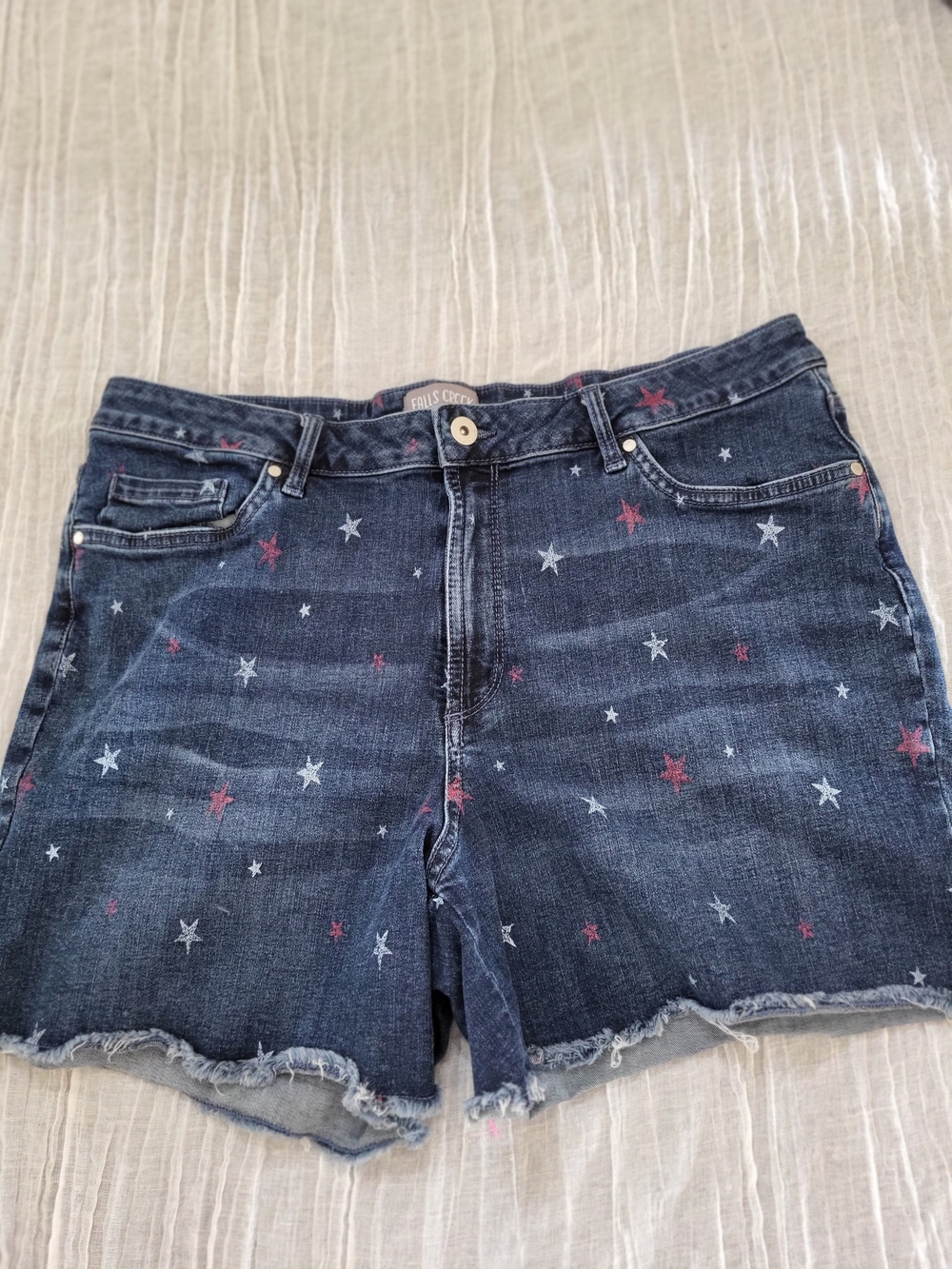 Falls Creek Size 18 Dark  Wash Denim Shorts with White & Red Star Print